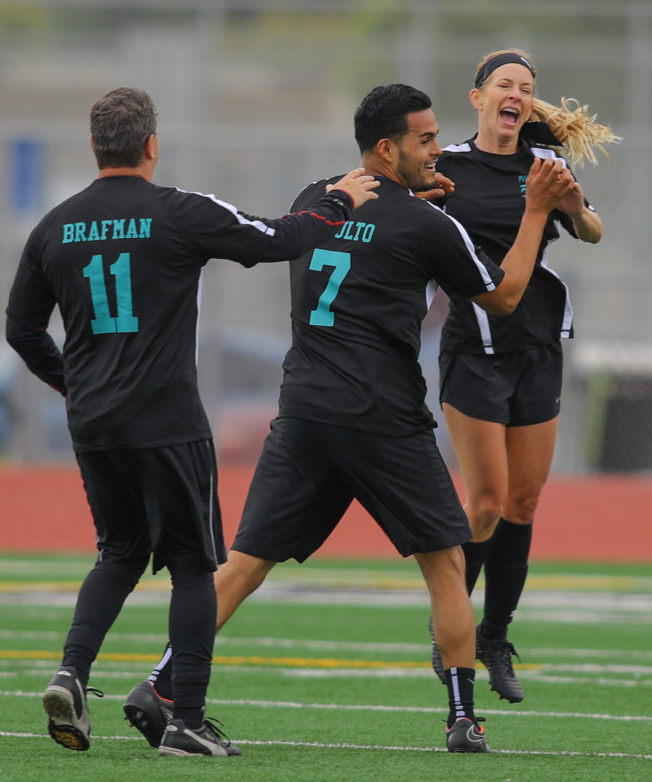 052319 PVHS vs SMHS Faculty 12.jpg